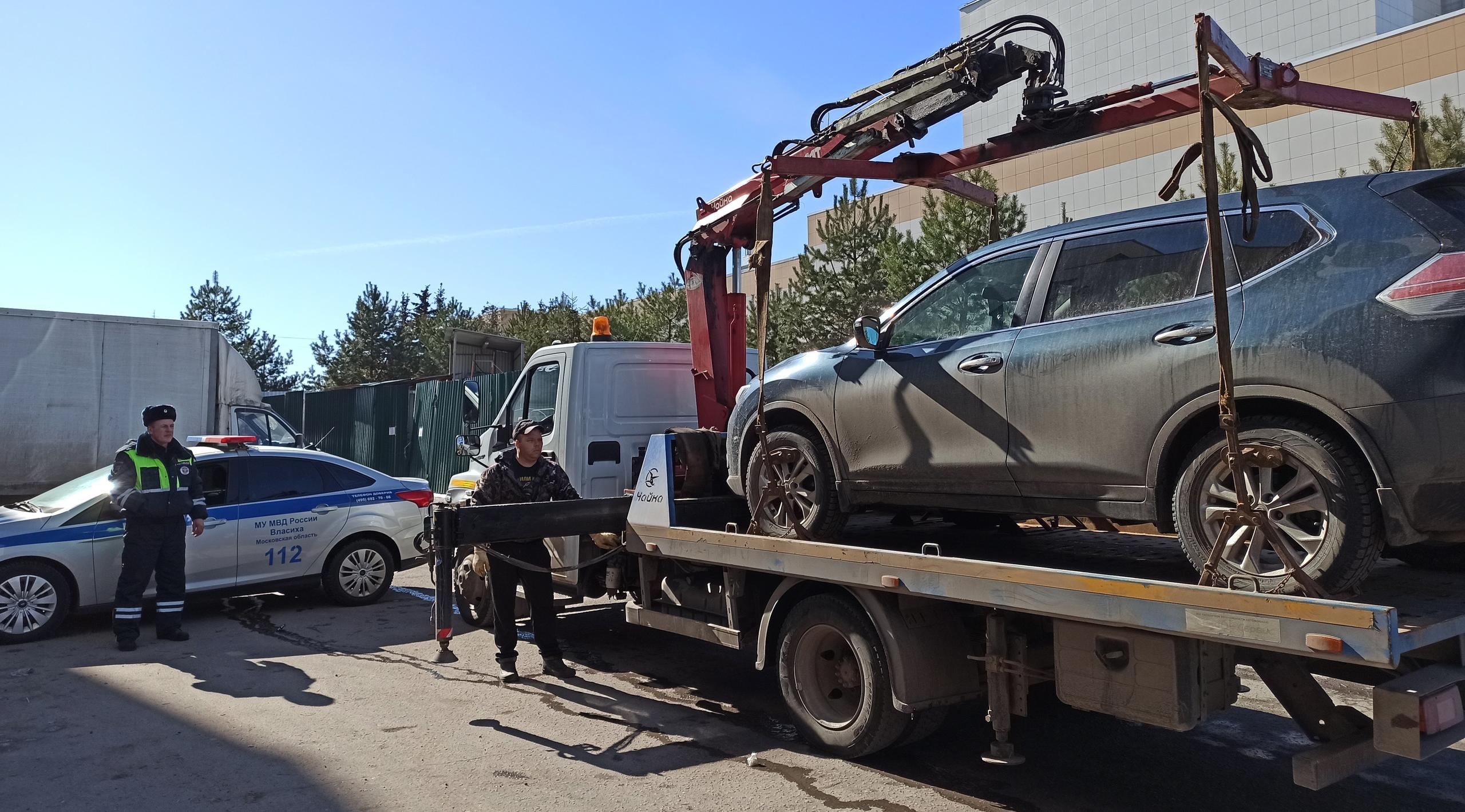 Поддержали бы вы усиление контроля со стороны эвакуаторов во дворах?