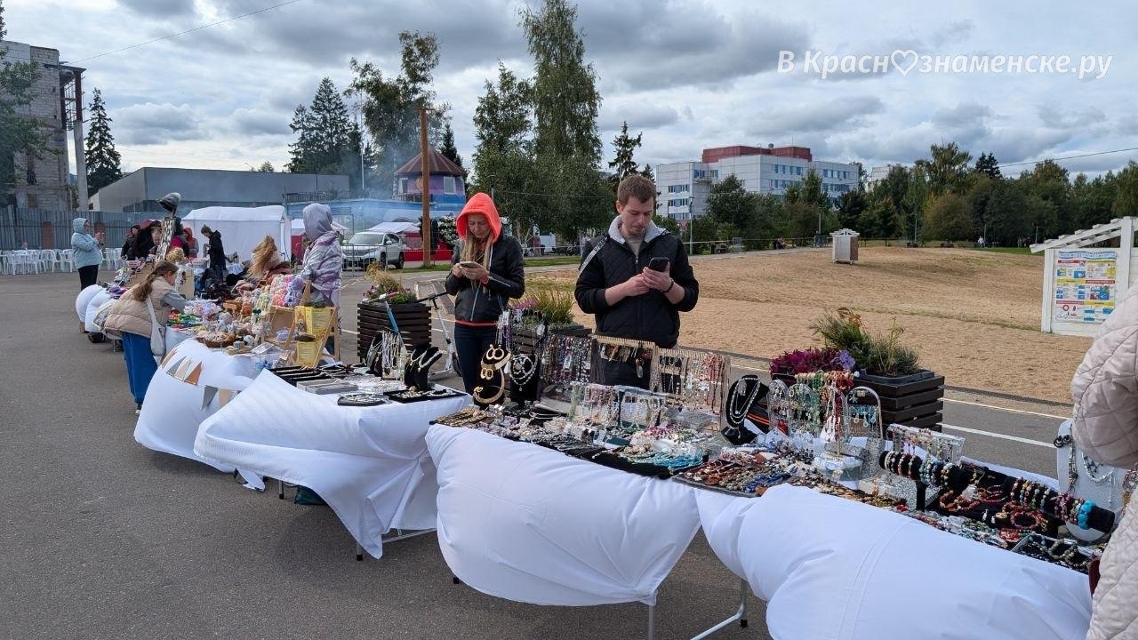 Благотворительная ярмарка мастериц