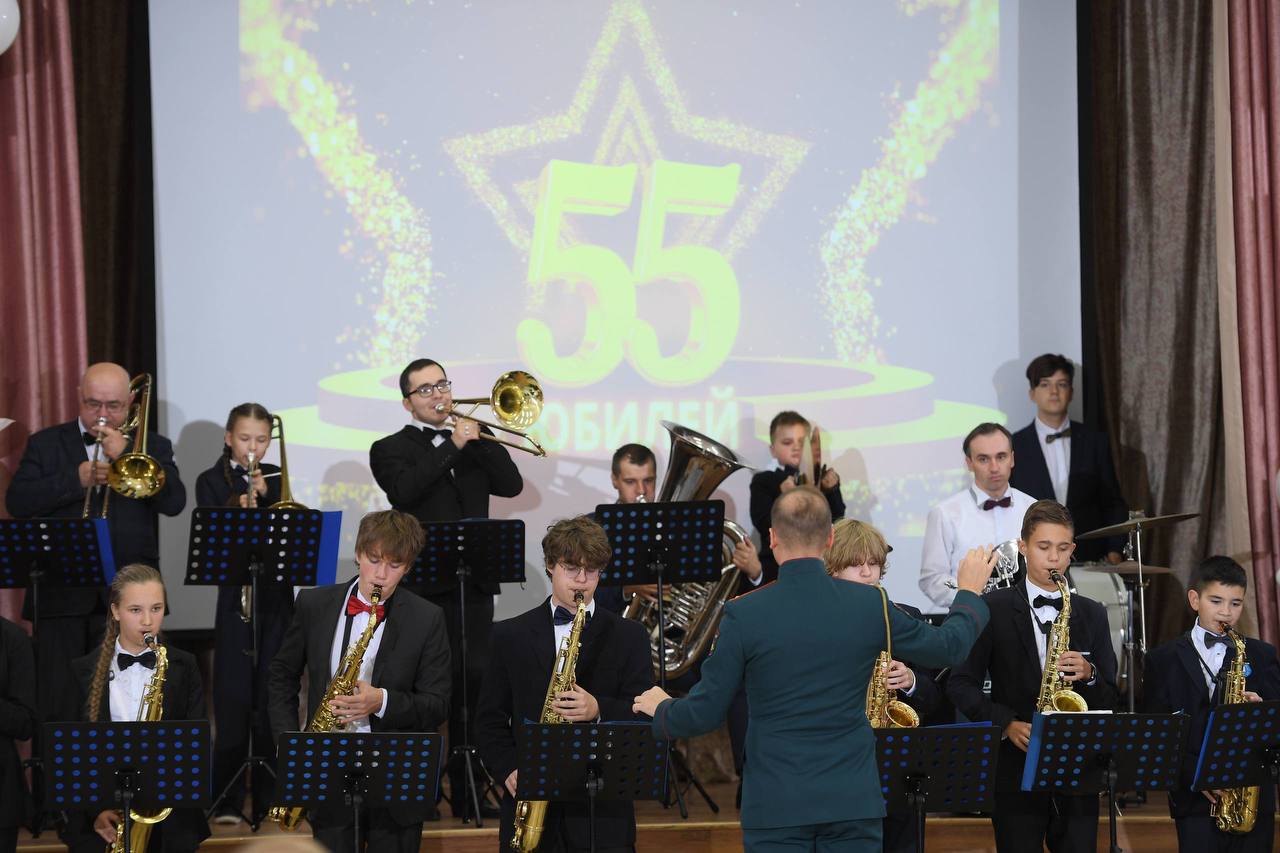 25 сентября свой 55-летний юбилей отметила Гимназия №1! — Краснознаменск
