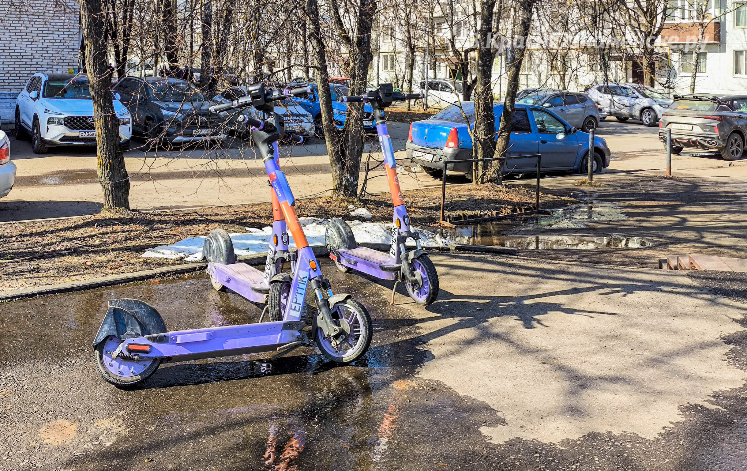 В Москве уже начался сезон самокатов, Краснознаменск тоже не отстает