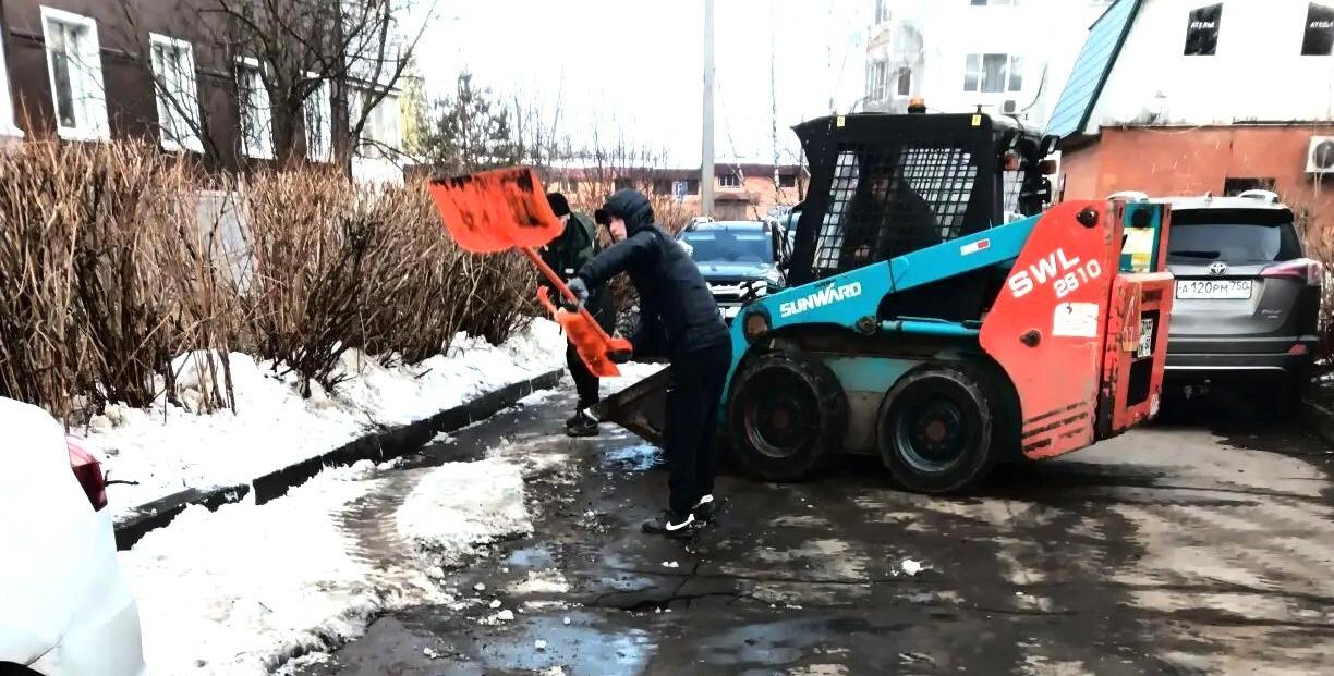 МБУ «Коммунальное хозяйство и благоустройство» продолжает трудиться в усиленном режиме