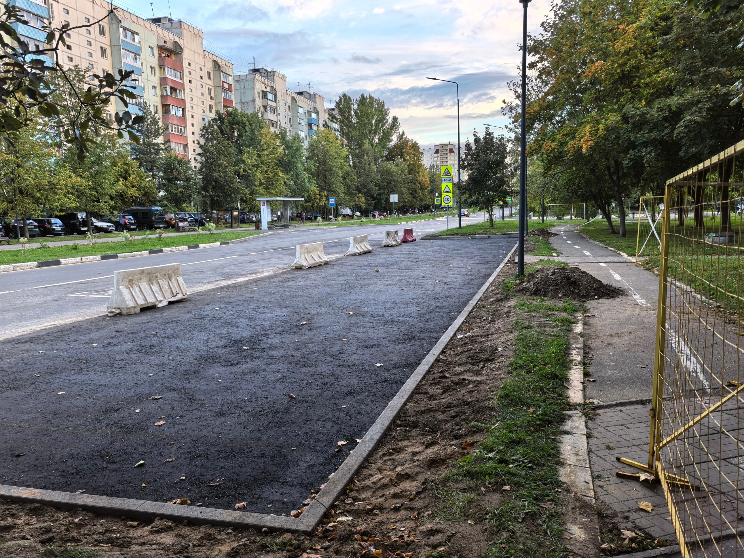 На прошлом месте остановки у пушек, видимо, делают парковку.