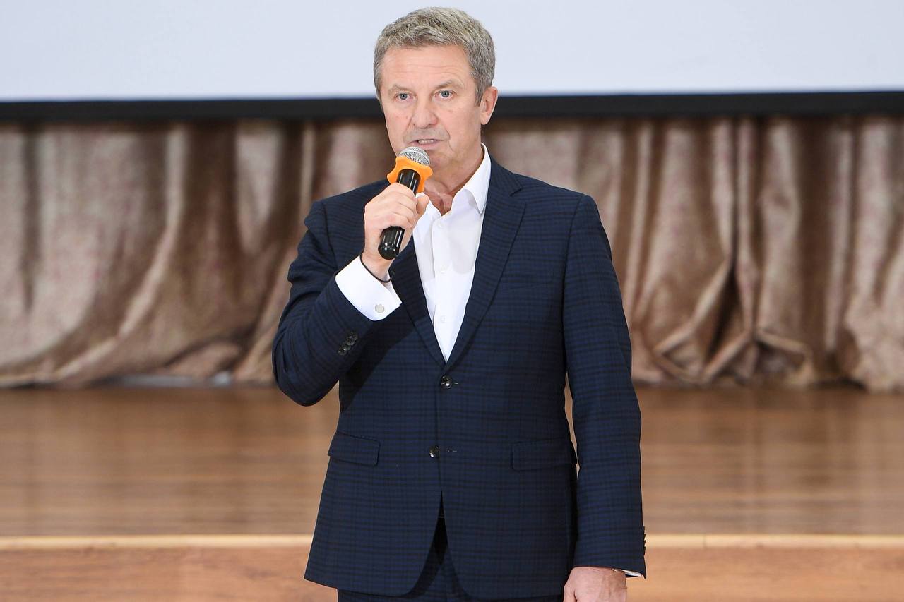 25 сентября свой 55-летний юбилей отметила Гимназия №1! — Краснознаменск