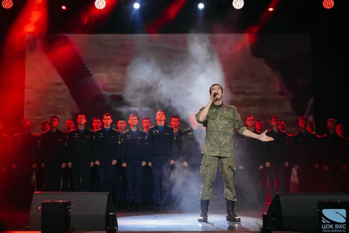 «И звёзды становятся ближе!»: в Краснознаменске прошёл Гала-концерт XI творческого конкурса военнослужащих ВКС.