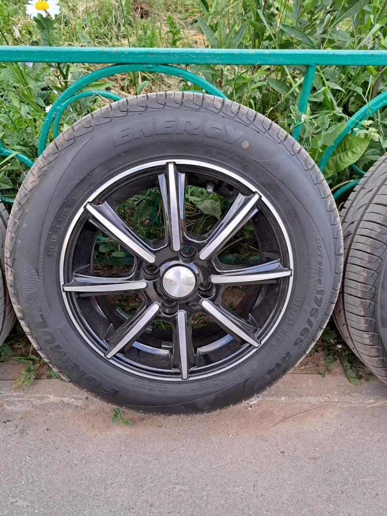 Pirelli formula energy 175 65 14 лето.