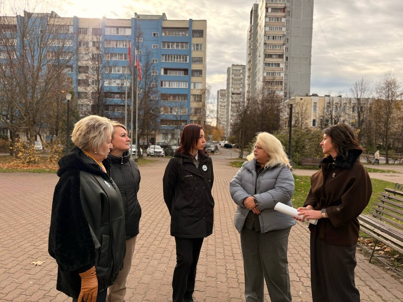 22 октября заместители главы Краснознаменска провели обход городских территорий по обращениям жителей