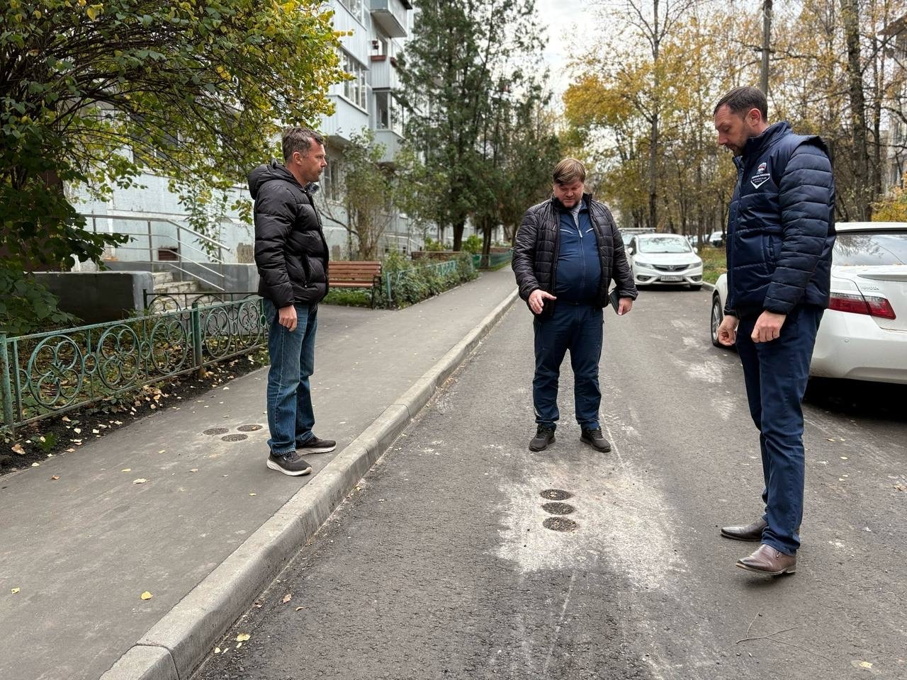 22 октября заместители главы Краснознаменска провели обход городских территорий по обращениям жителей