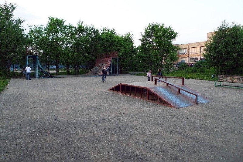 Те самые старые брутальные рампы на городском озере — Краснознаменск