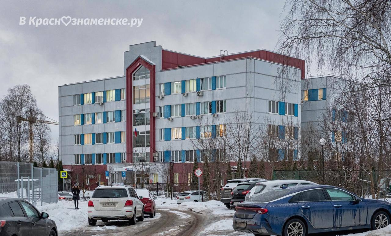 Дороги в городе расчищены ответственными лицами наверное по принципу — где они живут и куда ездят по работе!