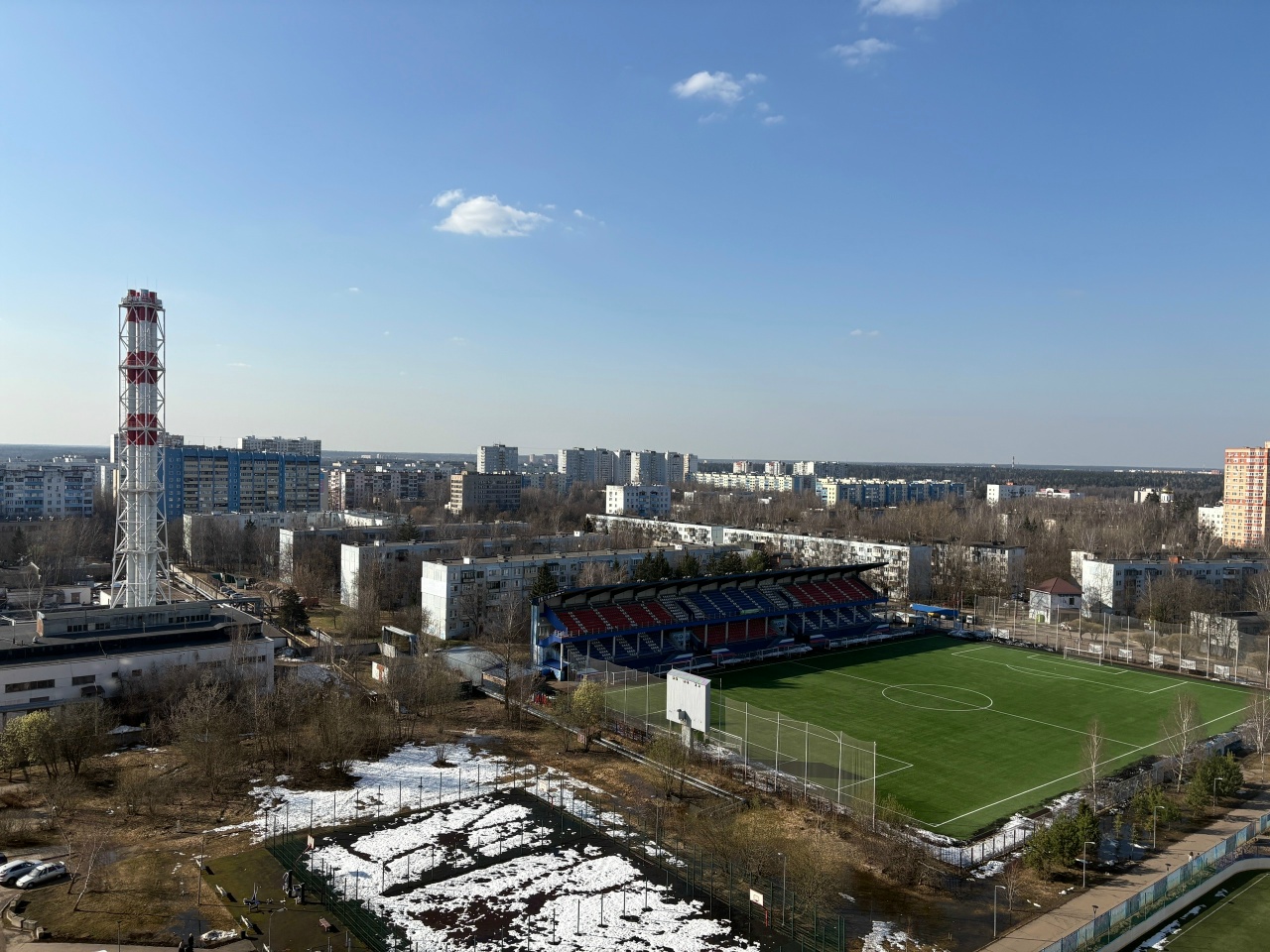 Краснознаменск с крыши домов