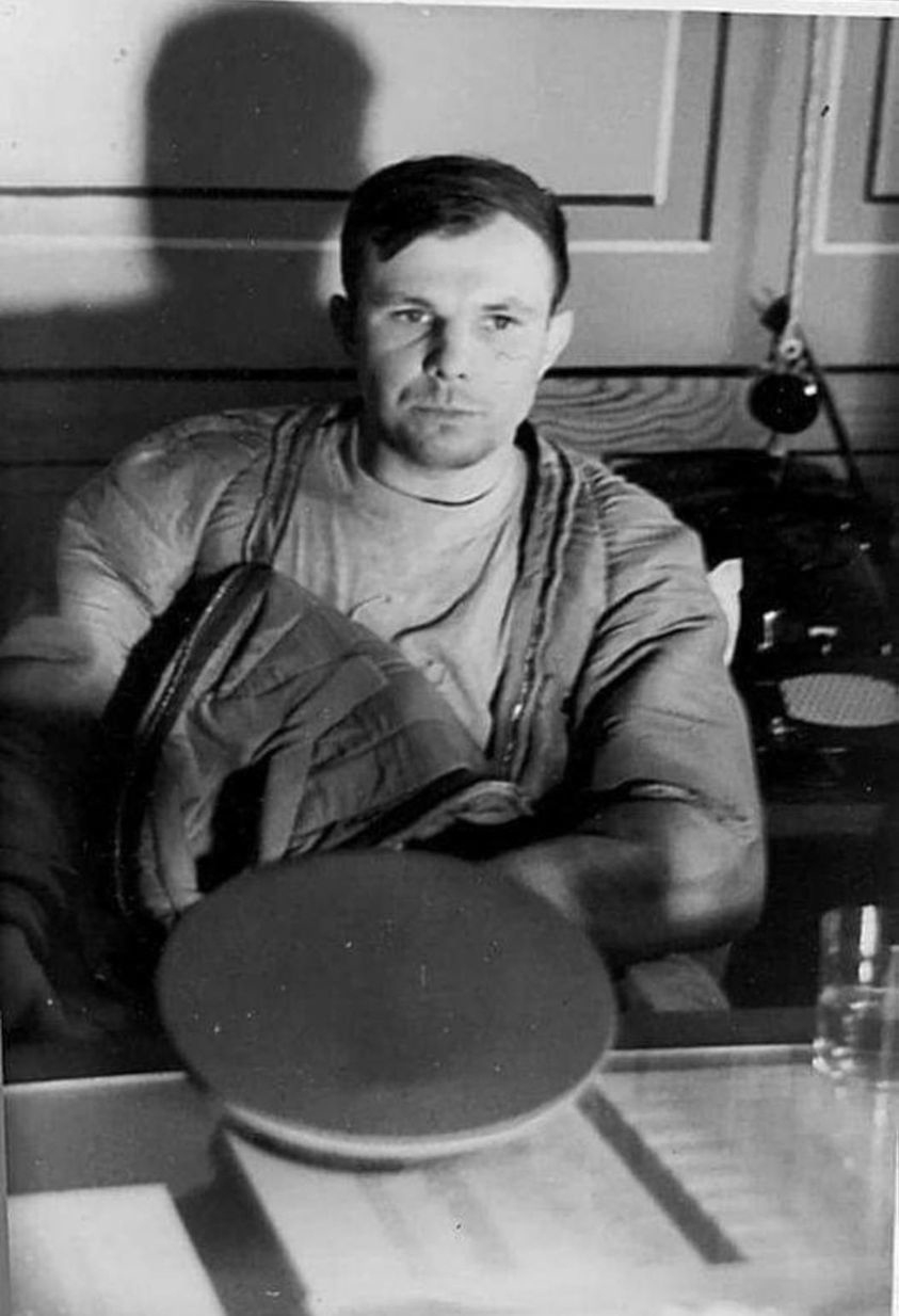 Сегодня 12 апреля в России отмечают День космонавтики.