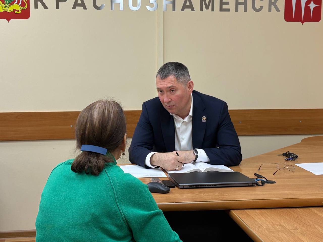 21 октября глава Краснознаменска Игорь Головатик провёл традиционный приём граждан по личным вопросам.