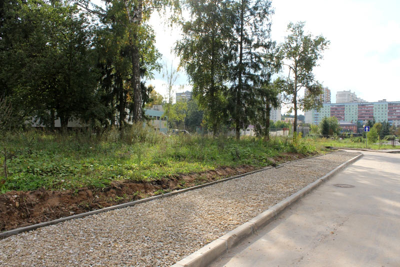 Тротуары у поликлиники