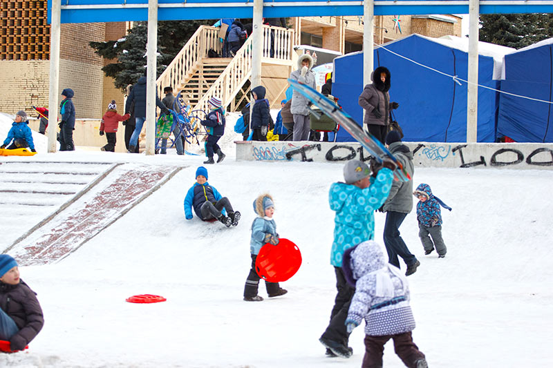 Горка на площади Ленина Горка на площади Ленина