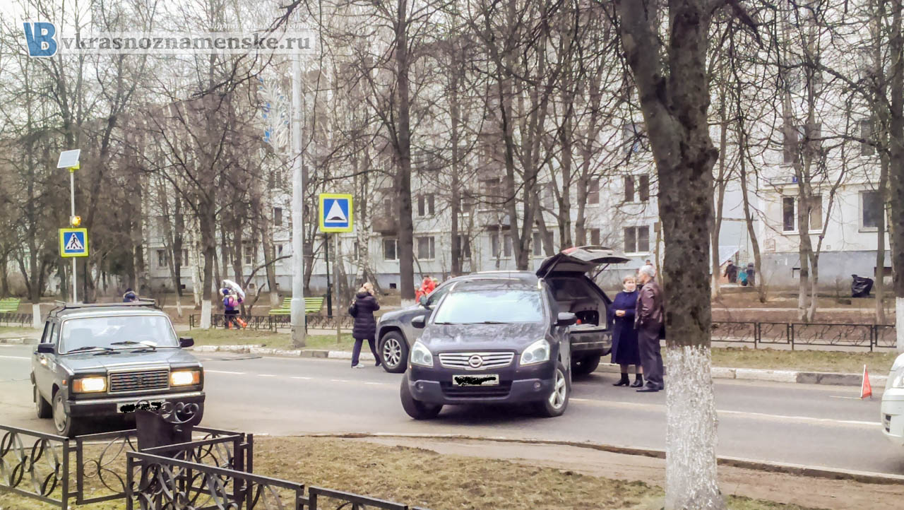 ДТП на проспекте Мира в городе Краснознаменск Московской области ДТП на проспекте Мира в городе Краснознаменск Московской области