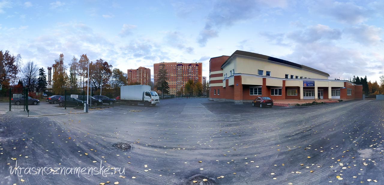 Парковка у городской бани Краснознаменска