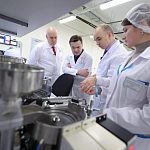 Губернатор Андрей Воробьев запустил производство чипов, диодов и микросхем в Краснознаменске