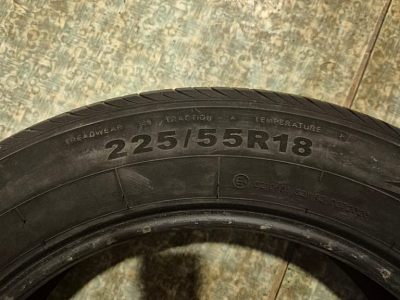 Продам комплект 4 шины лето 225/55/R18