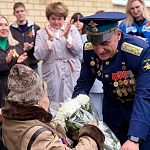 9 мая в Краснознаменске поздравили ветерана Великой Отечественной войны, Почётного гражданина города Надежду Александровну Сабитову