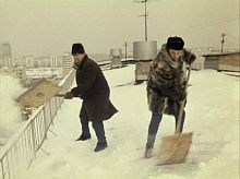 Тем временем в каждом дворе Краснознаменска
