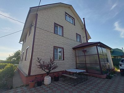 Продам, 226,8 кв.м, 10 соток, Отдельный дом