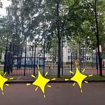 Просьба к администрации установить сетку сверху баскетбольной площадки на Краснознамённой 10