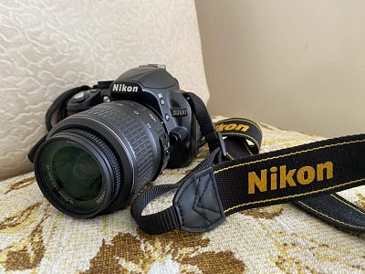 Зеркальный фотоаппарат Nikon d3100+доп.материалы