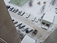 Жители ул. Шлыкова не убрали свои автомобили для чистки улицы от снега
