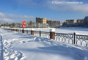 Озёрный забор, был прекрасен в любую погоду