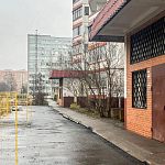 Что с тротуарными дорожками возле дома Октябрьская 5?