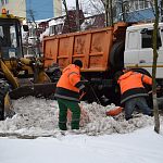 В Краснознаменске продолжается активная уборка снега