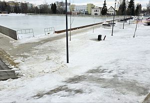 Лучшая горка в городе!Вжух! и кормишь рыбок ????