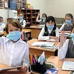 По слухам и со слов многих учащихся, в наших школах массово болеют учителя