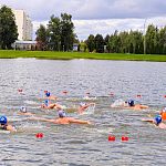 Городской парк Краснознаменска стал местом знакового события: впервые в истории ВОСВОДа России состоялся турнир по водному поло на открытой воде