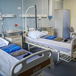 В Подмосковье начали перепрофилировать больницы для пациентов с COVID-19