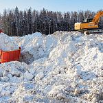 Эпичных масштабов снегохранилище у городского кладбища