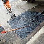 Ямочный ремонт по улице Молодежная д.5