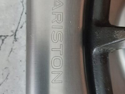 Продам газовую варочную поверхность Ariston 