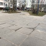 Классно, что в Краснознаменске делают тактильную плитку, чтобы не отвлекаться на телефон