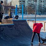 Краснознаменские экстримальщики не ждут пока снег сам растает) 