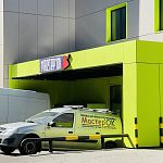 Где вы предпочитаете покупать товары для ремонта дома: на маркетплейсах или ездите в специализированные магазины?