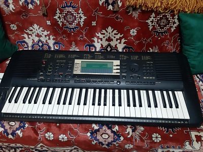 YAMAHA PSR730