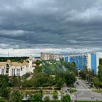 Пасмурное небо над городом