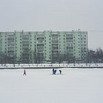 На городском озере чинят фонтан и отогревают прорубь для уток.