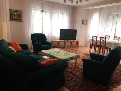 Сдам, 200 кв.м, 12 соток, Отдельный дом