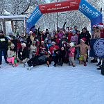 Юные спортсмены города вместе с командой БЕГИ КРАСНОЗНАМЕНСК пробежали первый забег наступившего 2026 года