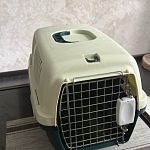 Продам переноску для средних кошек /собак 