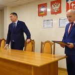 Завершение полномочий главы города В. А. Пирогова и назначение временно исполняющим полномочия главы г. о. Краснознаменск И. Г. Головатика