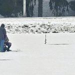 Сомнительный пример юному поколению от рыбаков