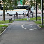 Оказывается теперь остановка 442 осуществляется и на проезжей части